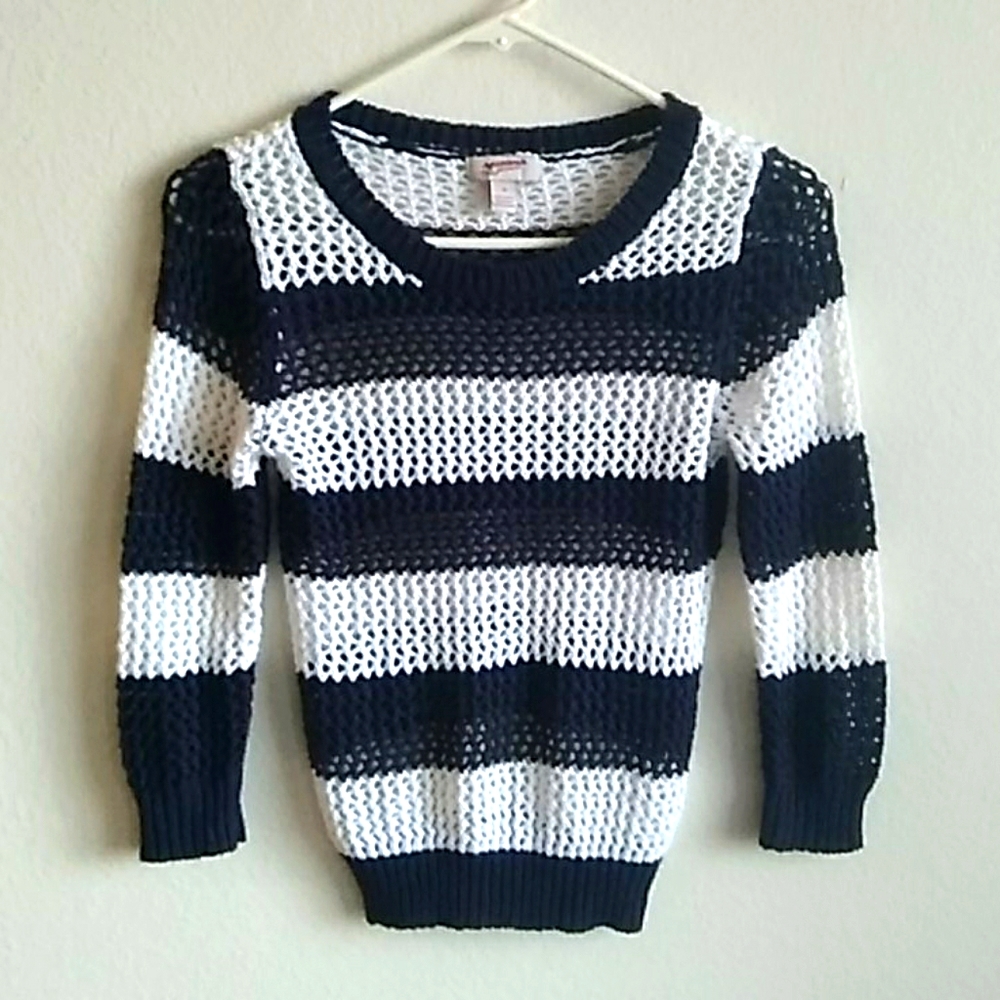ARIZONA JEAN CO. NAVY STRIPED KNITTED SWEATER